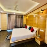 Luxury Room - Image 7